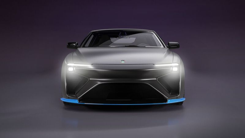 Die System-Kapazität aus dem 65 Liter fassenden Methanoltank und der Batterie gibt Gumpert mit 190 kWh an, was eine Reichweite von 820 Kilometern erlaubt. (Bild: Gumpert)