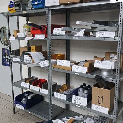 Nach der Beendigung eines Servicevertrags sind Hersteller oftmals nicht dazu bereit, alle Ersatzteile zurückzunehmen. (Bild: Rosenow – VCG)