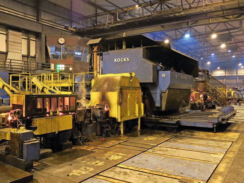 Swiss Steel modernisierte den fünf-gerüstigen Kocks-Block in der Stabstahl- und Drahtfertigung und sichert damit die Lieferzuverlässigkeit. (Swiss Steel)