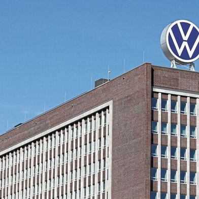 Laut IG Metall sollen die Gehälter bei VW bis 2030 eingefroren werden. (Bild: Volkswagen AG)