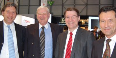 Genauso sah dies der AVAG-Vorstand, der sich von Augsburg an den Genfer See aufgemacht hatte. Ob noch weitere Autohäuser im Ausland erworben werden sollen? Abwarten. (Archiv: Vogel Business Media)