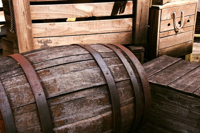 Platz 6: Holz, 25,6%  Holz wird eher energetisch recycelt. Immerhin ein Viertel des Holzabfalls aus Verpackungsmüll landet dennoch in der werkstofflichen Wiederverwertung. 73,4% enden im energetischen Recycling. (Bild: Pixabay/terimakasih0)