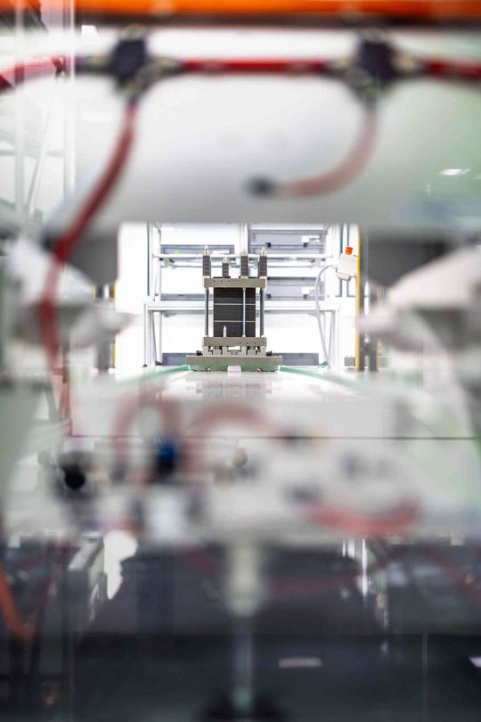 Moderne Stacks sind hochgradig skalierbar, sodass heute viele Kilogramm Wasserstoff pro Stunde produziert werden können.(Bild:  Quest One)