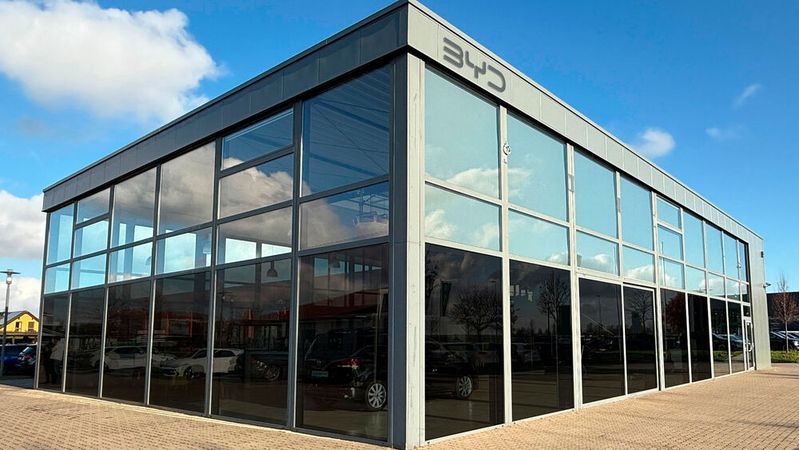 In Magdeburg entsteht bei Feser-Graf ein neuer BYD-Betrieb.(Bild:  Feser-Graf)