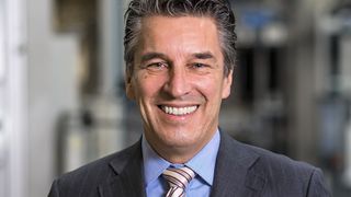 Alf Henryk Wulf ist zum zweiten Mal zum VDE-Präsidenten auserkoren. Zuletzt von 2011 bis 2012 in Amt und Würden, hat er zum 1. Januar 2023 den Staffelstab wieder übernommen. Lesen Sie hier, welche Themen ihm besonders am Herzen liegen. (Bild: VDE)