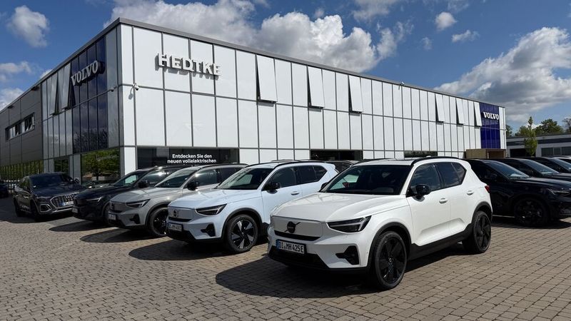 Das Autohaus Hedtke aus Weiterstadt bei Darmstadt ist mit Volvo, Lynk & Co und Land Rover im Premiumbereich unterwegs. Um sich für die Zukunft gut aufzustellen, hat Hedtke mehrere strategische Verkaufsprojekte angestoßen. (Bild: Wehner - VCG)