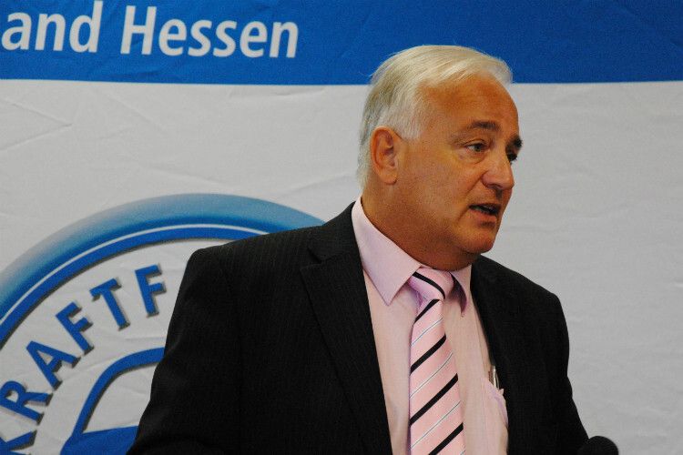 Wolfgang Jahnke von Ontopx LED sprach über den Einsatz von LED-Leuchten. (Foto: Baeuchle)