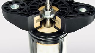 Basf kombiniert erstmals die Kunststoff-Spezialitäten Cellasto und Ultramid, um ein einzigartiges Dämpferlager für den Kfz-Einsatz Wirklichkeit werden zu lassen, wie es heißt. (Bild: Basf)