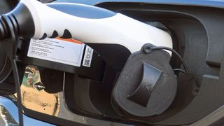 Die Erhöhung der Elektroprämie ist seitens des Bundeskabinetts auf den Weg gebracht. (Grimm/»kfz-betrieb«)