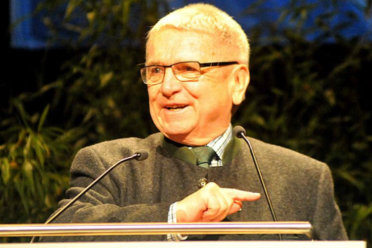 Klaus-Dieter Breitschwert, Präsident und Landesinnungsmeister des Kfz-Gewerbes Bayern, fand klare Worte:  „Wir sind die Königsklasse des Handwerks in Bayern!“ (Foto: Zietz)