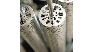 Auf insgesamt 50 Feinschneidpressen mit optimierten Werkzeugen fertigt Schiess Blechteile mit exakt rechtwinkligen Schnittflächen. (Bild: Fritz Schiess)