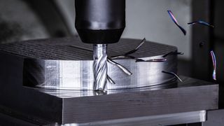 Bohrer, Fräser und Verschleißteile aus Hartmetall sichern hohe Schnittgeschwindigkeiten, lange Standzeiten und stabile Prozesse in anspruchsvollen Fertigungsumgebungen. (Bild: Ceratizit/Plansee Group)