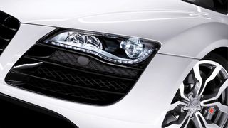 LEDs im Auto: Die Leuchtensysteme im Auto sind einer besonderen thermischen Umgebung ausgesetzt. (Im Bild: Luxeon Altilon im Audi R8 für Fern- und Abblendlicht). (Philips)