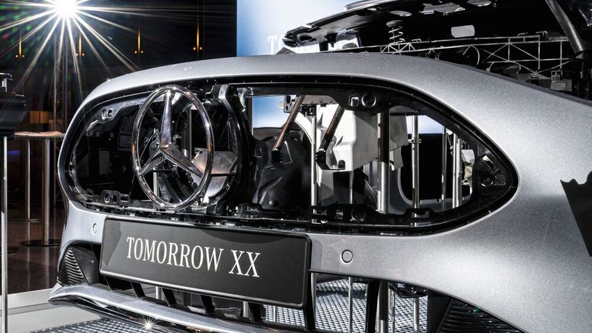 Als Innovationstreiber hat Mercedes das Technologieprogramm „Tomorrow XX“ vorgestellt. Mit Zulieferern will der OEM die Grenzen des technisch Machbaren ausloten. (Bild: Mercedes-Benz AG)