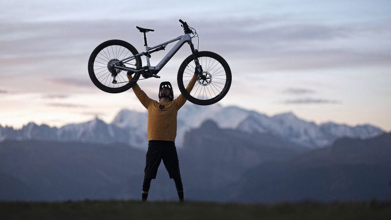 E-Mountainbikes unter 20 Kilogramm liegen derzeit im Trend.(Bild:  www.flyer-bikes.com | pd-f)