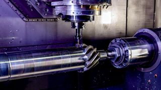 Hauptspindeln sind die zentralen Komponenten in Dreh- und Fräsmaschinen. Von ihrer ordnungsgemäßen Funktion hängt die Qualität des Bearbeitungsvorgangs ab. (Bild: andov - stock.adobe.com)