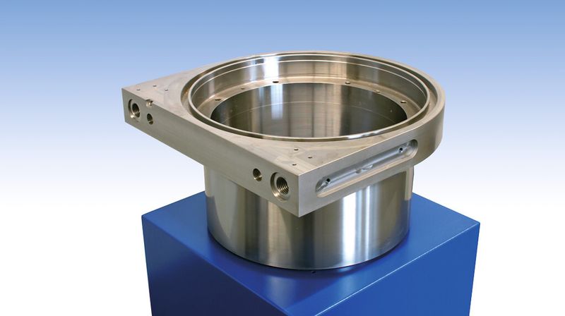 Bild 2: Das Lagergehäuse wurde mit Drehen, Fräsen und Gewindeschneiden komplett fertig bearbeitet. (Biild: Pittler)