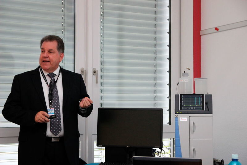 „Mit unserem neuen IC-System wollen wir die Analysezeiten deutlich verringern“, sagt Anton Mayer, Regional Marketing Director Europe für Chromatographie und Massenspektrometrie. (Bild: LABORPRAXIS)