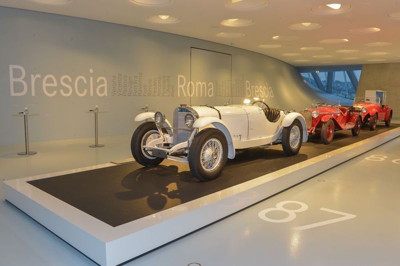 Das Mercedes-Benz-Museum bietet einen Überblick über die Automobilgeschichte von den Anfängen bis heute. (Daimler)