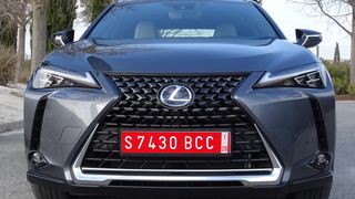 Vom UX will Lexus in Deutschland 2019 knapp 2.000 Einheiten verkaufen. (Seyerlein / »kfz-betrieb«)