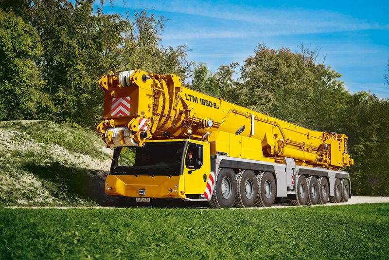 Platz 2: Für die effiziente Entwicklung komplexer Hochleistungskrane setzt Liebherr auf Simulation, etwa Strukturmechanik und FE-Analysen zur Ermittlung von Festigkeit und Verformung.  (Bild: Liebherr-Werk Ehingen)