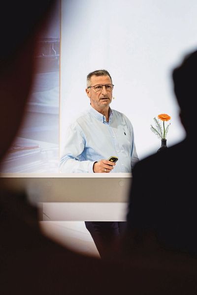 Impressionen der Fachtagung „Mehr Effizienz im Presswerk“ 2025 in Würzburg. (Bild: Stefan Bausewein)
