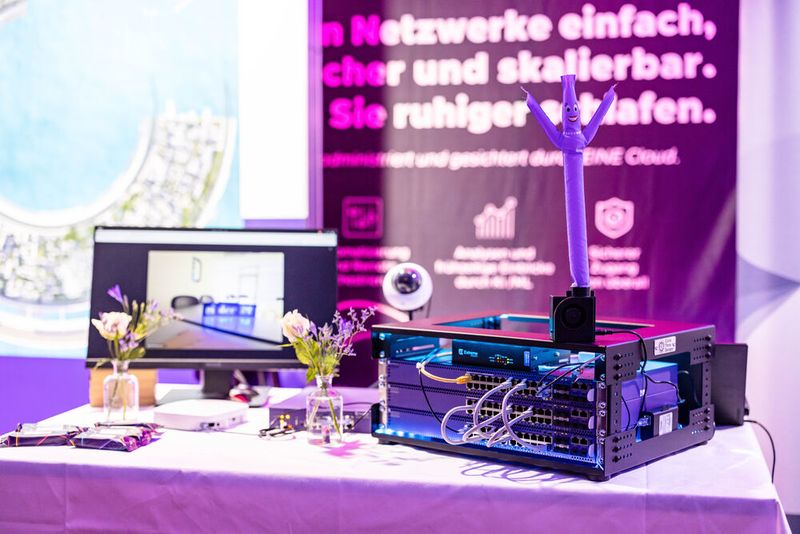 Präsentation des Extreme Networks BOB Kit (Bild: Dierck Group)