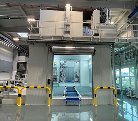 Damit der Lack nicht ab ist! Fanuc eröffnet in Neuhausen im September sein neues Paint Labor für Lackiertests per Roboter. Es sei mit allem ausgestattet, was moderne Roboterlackierprozesse verlangten. Hier einige Vorabinformationen.(Bild:  Fanuc)