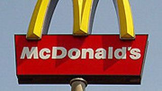 McDonalds agiert seit Jahrzehnten erfolgreich in unterschiedlichen Märkten. Die Gründe sind auf die Kfz-Branche übertragbar. (Foto: Wikipedia/gemeinfrei)