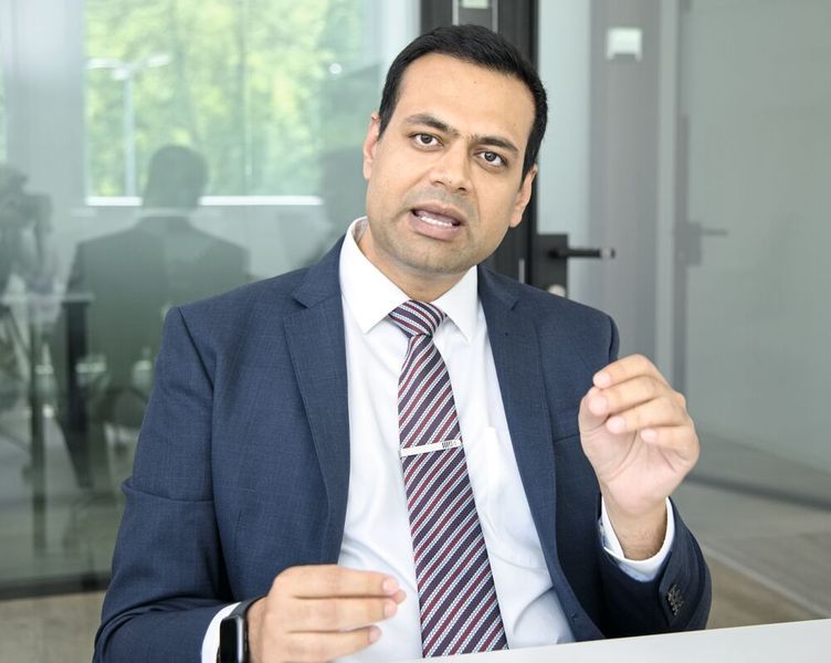 Umang Maradia, Managing Director der Agie Charmilles: «Das ist ein sehr starkes Signal unserer Investoren und der Geschäftsleitung. Sie setzen voll auf den Produktionsstandort Schweiz.» (Bild: Matthias Böhm)