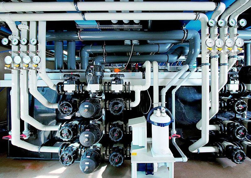 Bild 1: Ventilblock zur Wärmerückgewinnung. Die entstehende Prozesswärme wird einer Wärmepumpe zugeführt, die damit Wasser für die Raum- und Badbeheizung auf die erforderliche Temperatur bringt. Bild: Thoma (Archiv: Vogel Business Media)