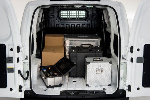 Der elektrische Kleintransporter Nissan e-NV200 verbindet das Beste aus zwei Welten (Nissan)