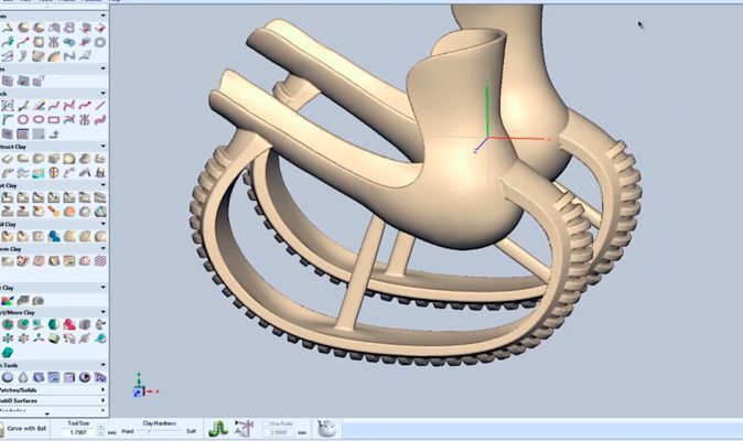 Die Helfer scannten Derbys Vorderbeine mit einem 3D-Scanner und erstellten am Computer eine passende Prothese. (Bild: 3D Systems)