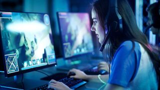 Ohne die Unterstützung durch eine starke Infrastruktur, die sowohl Leistung als auch Geschwindigkeit bietet, verlieren Gamer das Interesse am Online Gaming. (Bild: © Gorodenkoff - stock.adobe.com)
