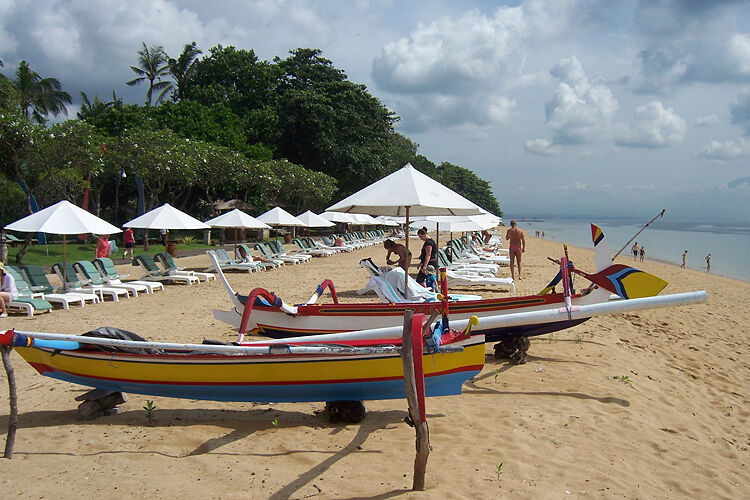 Entspannen konnten sich die Teilnehmer auch am Hotelstrand auf Bali. (Archiv: Vogel Business Media)
