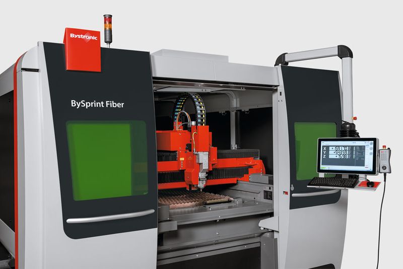 Durch eine schnellere und wartungsärmere Fertigung verringert ein Faserlaser die Produktionskosten für Schneidteile erheblich. (Bystronic)