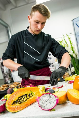 ... und eine erste kleine Stärkung für die Besucher. (Stefan Bausewein)