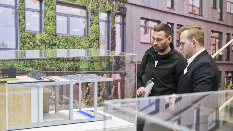 Klimagerecht bauen: Der Bestand muss mit dem Klima Schritt halten.(Bild:  Messe München GmbH)