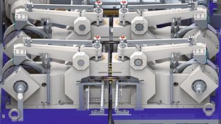 Die Hohlprofile werden aus einem Magazin (oben) zugeführt, bis zu 60 Stück pro Minute verlassen die Maschine einbaufertig. (Amba)