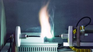 Gefahrenstelle: serieller Lichtbogen an einer PV-Testanlage (Archiv: Vogel Business Media)