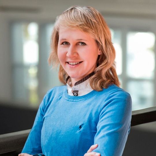 Prof. Dr. Vanessa Just, Stellvertretende Geschäftsführerin beim KI Bundesverband(Bild:  Bundesverband der Unternehmen der Künstlichen Intelligenz in Deutschland e.V. )