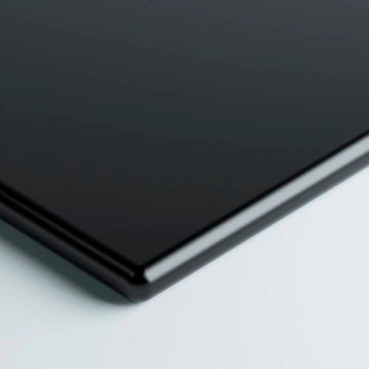 Sie drucken schwarze Bauteile additiv und wollen diese hochwertig in Sachen Oberfläche veredeln? Dann sind Sie beim neuen Black Diamond Finishing Hub von Dyemansion genau richtig ...(Bild:  Dyemansion)