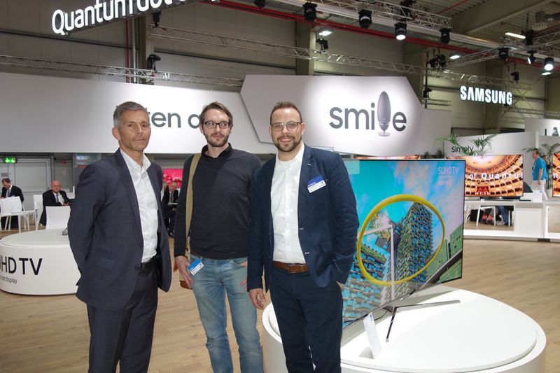 (v. l.) Axel Burhenne, Samsung, Mathias Peikert, Uniklinik Köln, Sebastian Friedel, Samsung (Bild: IT-BUSINESS)