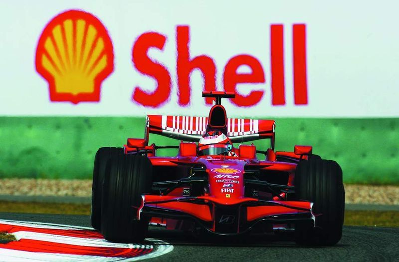Die Bilanz einer erfolgreichen Zusammenarbeit: Mehr als 150 Siege haben Shell und Ferrari bereits eingefahren. Fotos: Shell (Archiv: Vogel Business Media)