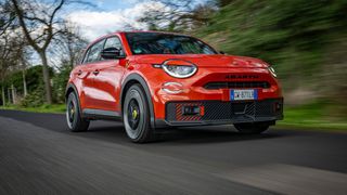 Abarth nimmt seines zweites E-Modell ins Programm. (Bild: Abarth)