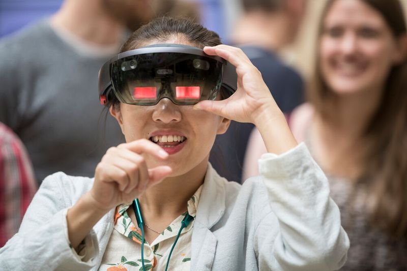 Die Scientifica 2023 lädt Gross und Klein an das grosse Wissenschafts-Festival zum Mitdiskutieren und Mitmachen ein. (Bild: ETH Zürich)