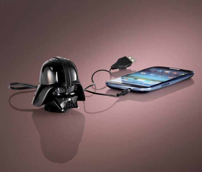 Den Mini-Lautsprecher „Darth Vader“ kostet bei www.tchibo.de 14,95 Euro. (www.tchibo.de)
