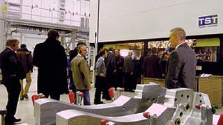 Im September 2012 präsentierte Schuler erstmals die Twin-Servo-Technology. Jetzt  informierten sich etwa 100 Besucher über erste Erfahrungen damit. (Bild: Kuhn)