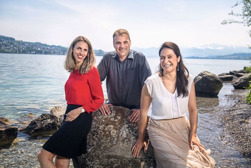 L'équipe actuelle du MSM toujours de bonne humeur et composée de gauche à droite par Margaux  Pontieu, rédactrice en chef, Gilles Bordet, rédacteur et Marina Hofstetter,  rédactrice. (Source : Thomas Entzeroth)