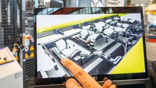 Innovatives Bedienkonzept Smart Assist für die Servopresse MSP 400. (Schuler AG)